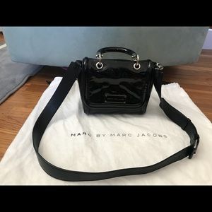 Marc by Marc Jacob cross body! Great condition!